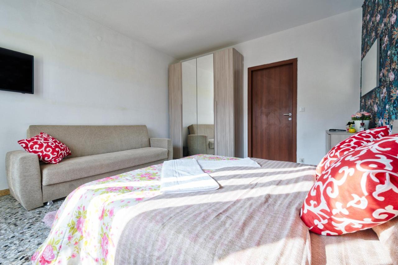 R&R Apartment Маргера Экстерьер фото
